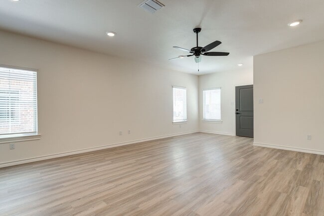Photo - AVAILABLE FOR PRELEASE - 3 Bedroom Townhome in Escondido - Frenship ISD