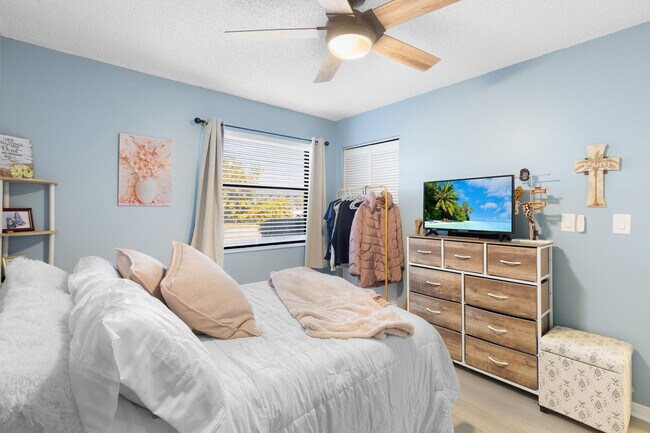 Photo - 1270 SE Parkview Pl Unit B5