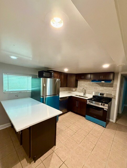 Photo - 6030 N Claremont Ave