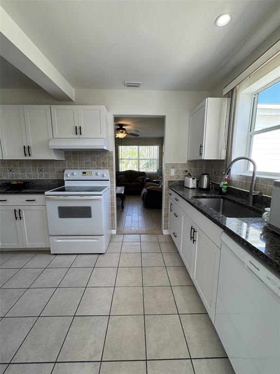 Photo - 5277 Grobe St