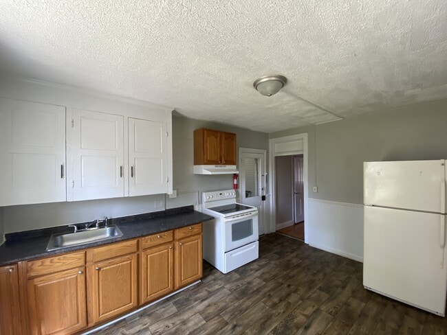 Photo - 324 N Franklin St