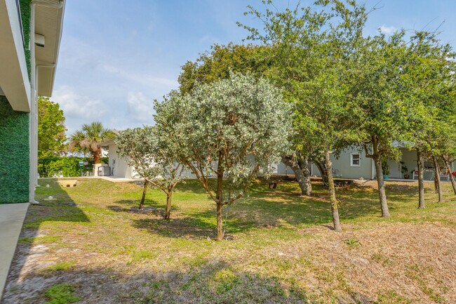 Photo - 171 24th St Unidad 202