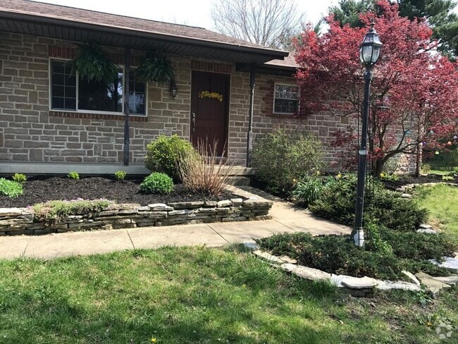 Building Photo - 12220 Jerome Road Rental