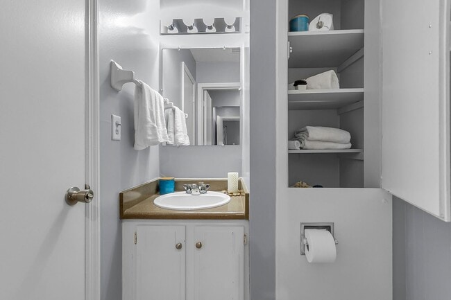 Photo - Donaree Village