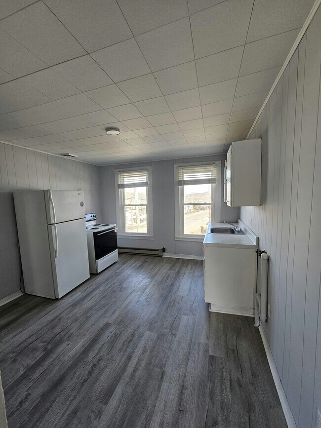 Photo - 235 Ziegler St Unit 237 ZIEGLER