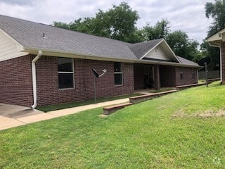 Building Photo - 1521 E Lawrence St Unit 1521 Rental