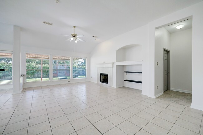 Photo - 17407 Winfield Square
