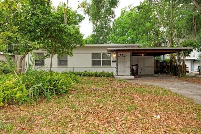 Building Photo - Updated Single Family Home