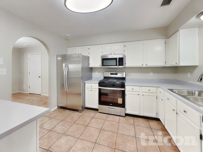 Photo - 311 Limestone Ct NE