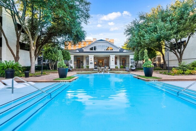 Villas at Hermann Park