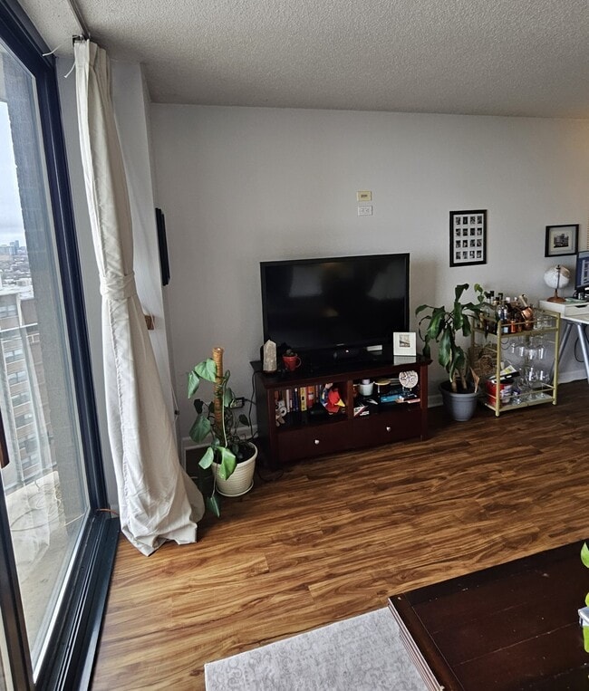 Photo - 3660 N Lake Shore Dr Unidad 2205