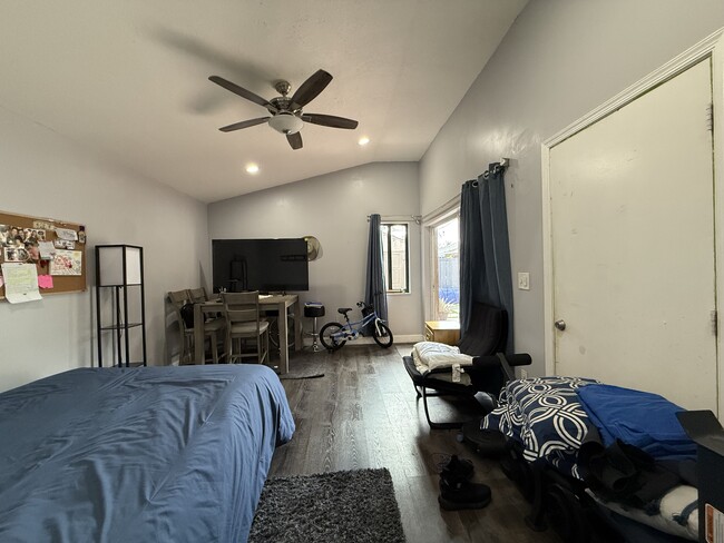 Photo - 18645 NW 53rd Ave Unit Loft