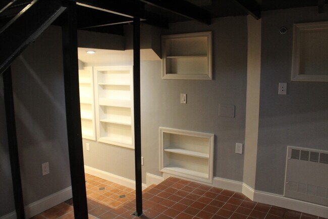 Photo - 49 Brimmer St Unit 10