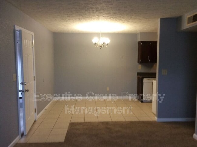 Photo - 365 Elmwood Dr