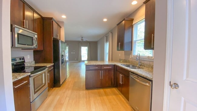 Photo - 349 N Pope St