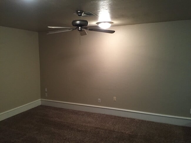 Photo - Great Location!