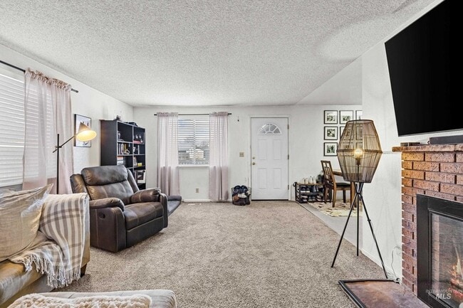 Photo - 10543 W Poppy St