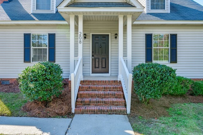 Photo - Beautifullly renovated home with easy access to I-26