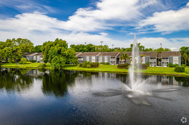 Arbor Oaks of Bradenton - Arbor Oaks of Bradenton Apartments