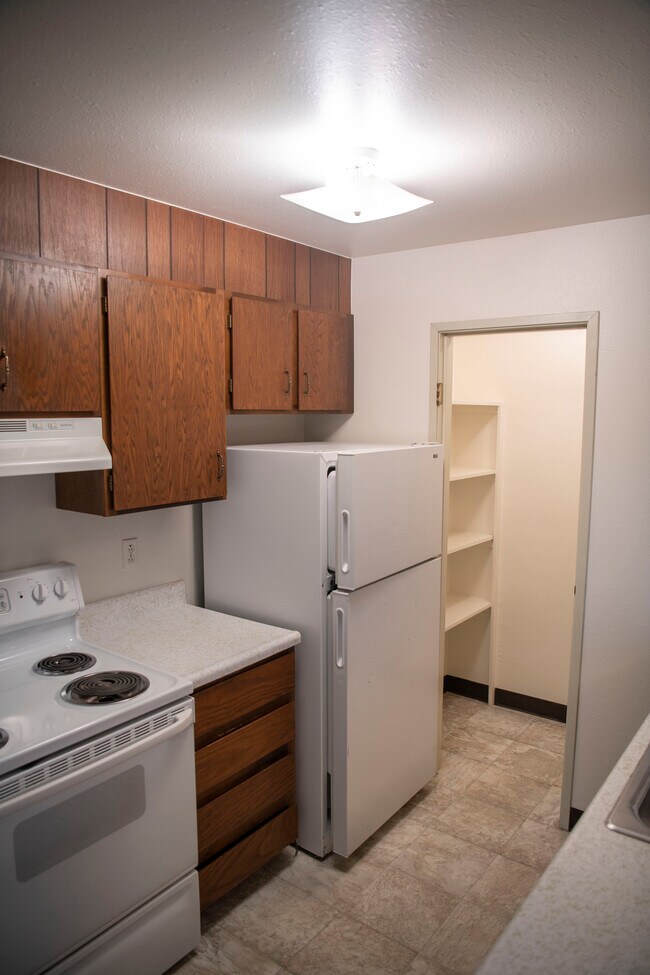 Photo - 840 Plymouth Dr Apartments Unit 201