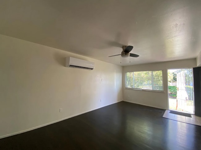 Photo - 775 Leonard St