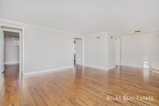 Photo - 7535 Briar St