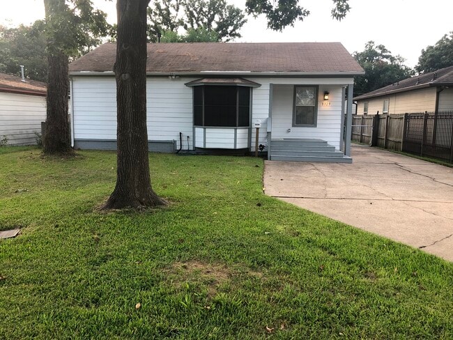 Photo - 8329 Baker Dr