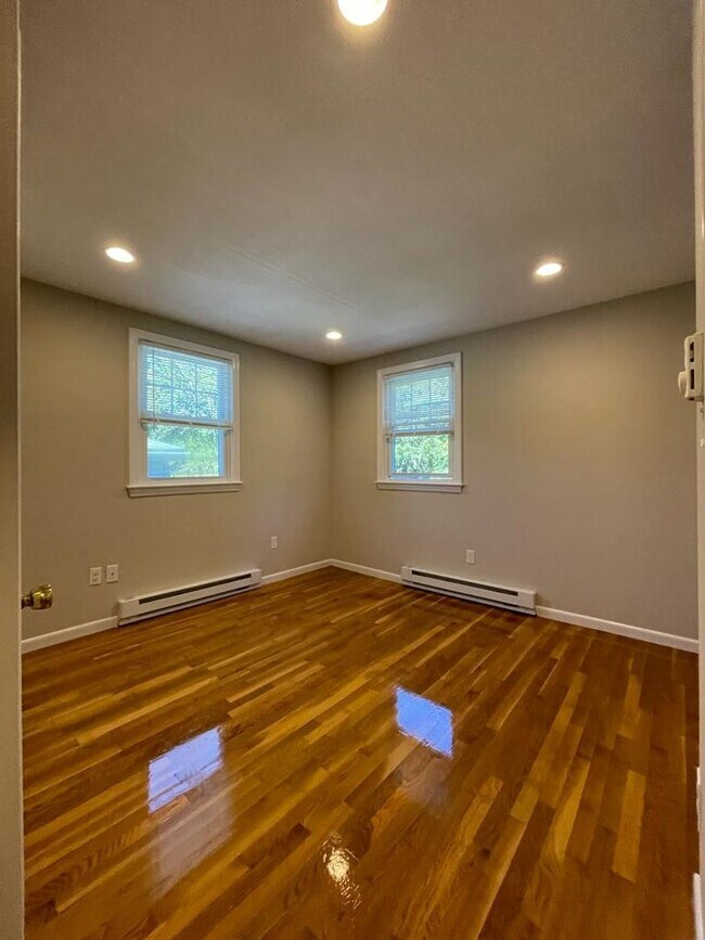 Photo - 19-21 Orient Ave Unit 21