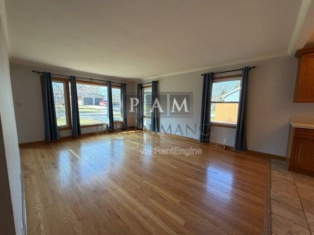 Photo - 9229 27th Ave