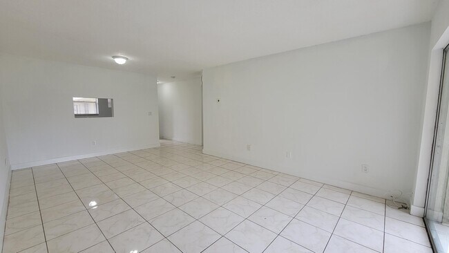 Photo - 2800 NW 56th Ave Unit G107