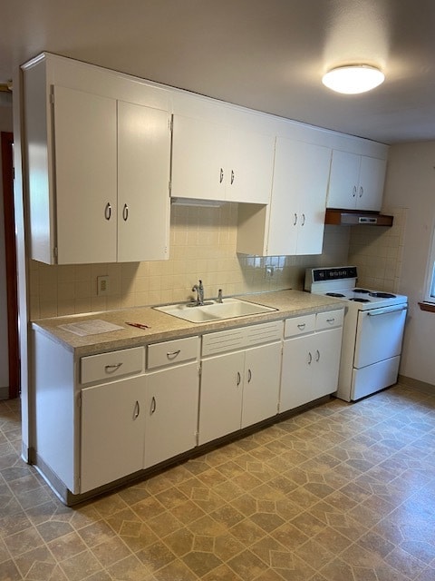 Kitchen cabinets, counter and oven - 27 Forrestal Ln Unit #2