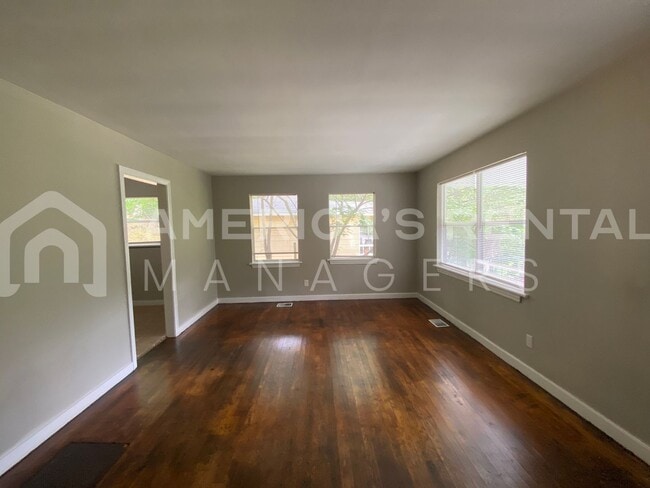 Photo - 828 Vanderbilt St