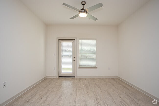2BR, 2BA - 1,176SF
