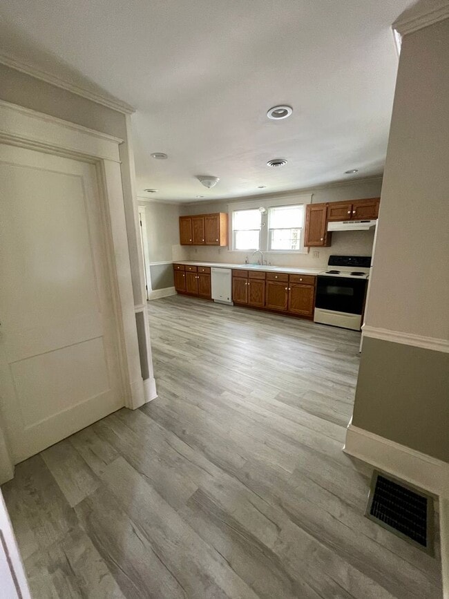 Photo - N Main Street China Grove NC, $1695 3br 2ba House