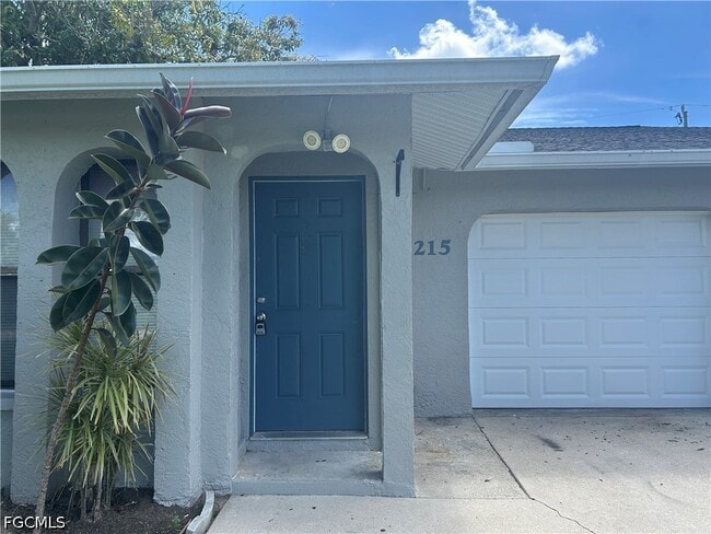 Photo - 215-217 SE 23rd Pl