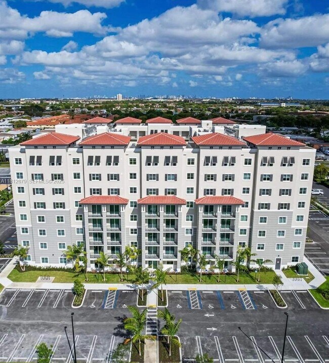 Building Photo - 400 NW 112th Ave Unit 602