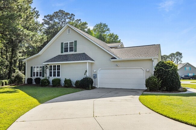 212 Carefree Ln