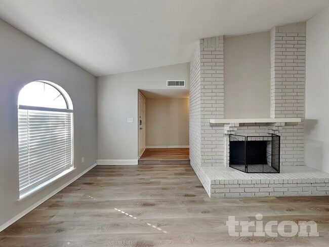 Photo - 5001 Oregon Ct