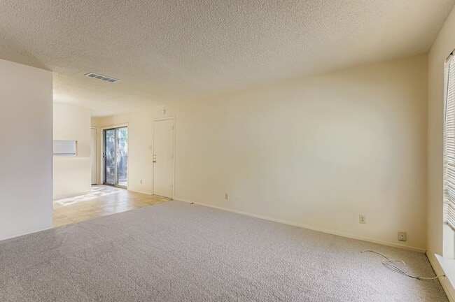 Photo - 1740 Rutland Dr