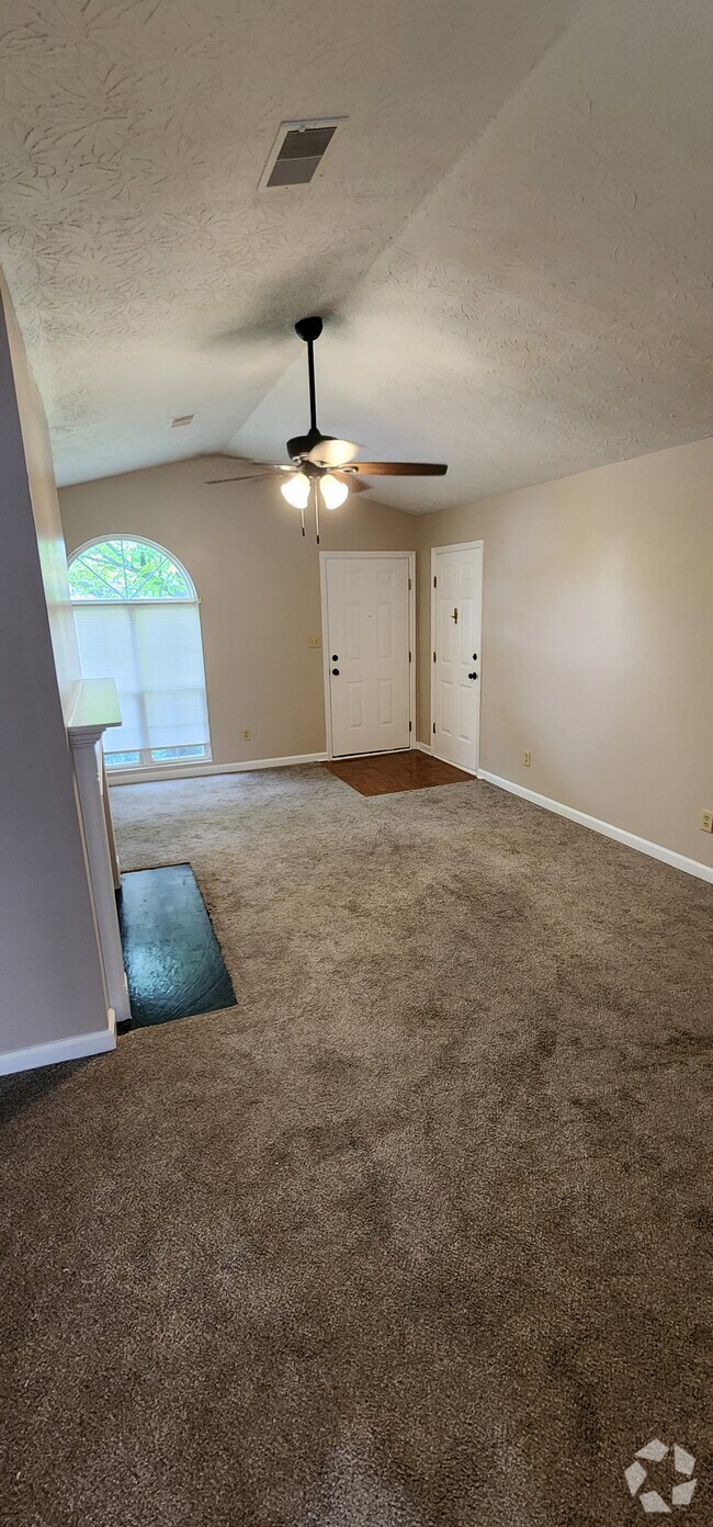 Building Photo - 344 Shadow Glen Ct Rental
