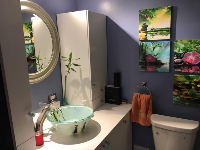 Photo - 233 E Erie St Unit 1902