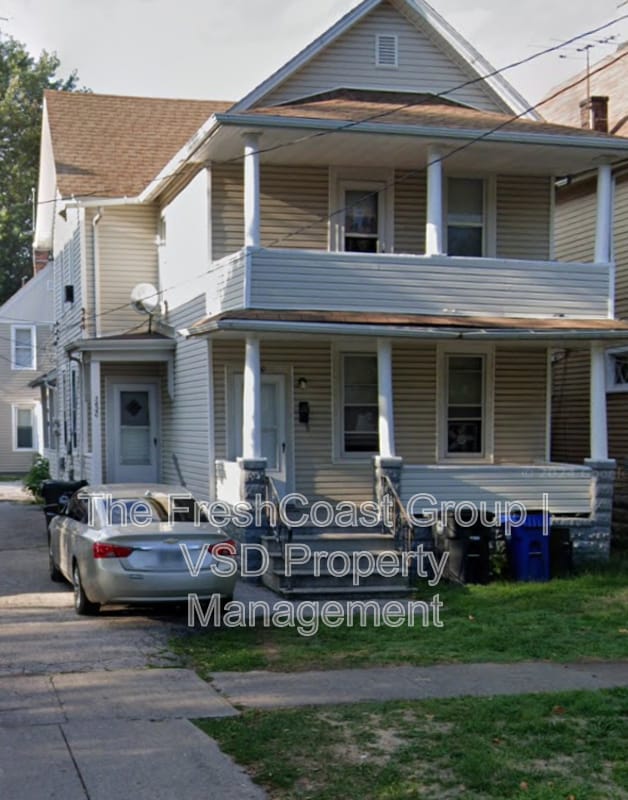 Building Photo - 3620 Walton Ave Unit 1 up Front Rental