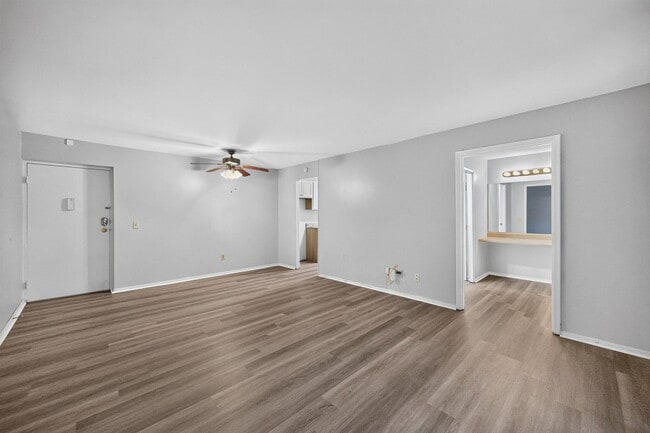 2971 Deckebach Ave Unit 14
