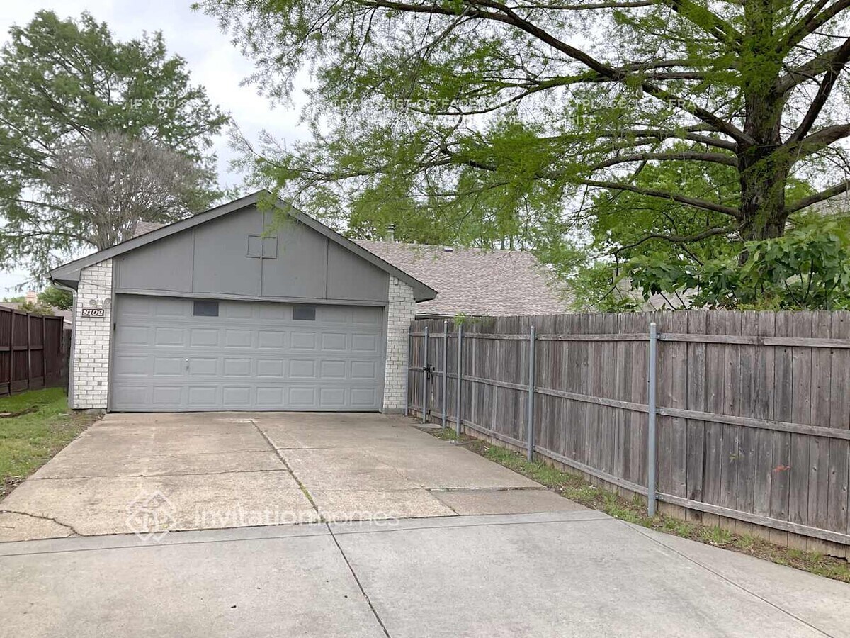 Photo - 8102 Kensington Dr Casa