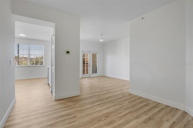 Photo - 10855 Windsor Walk Dr Unidad 306