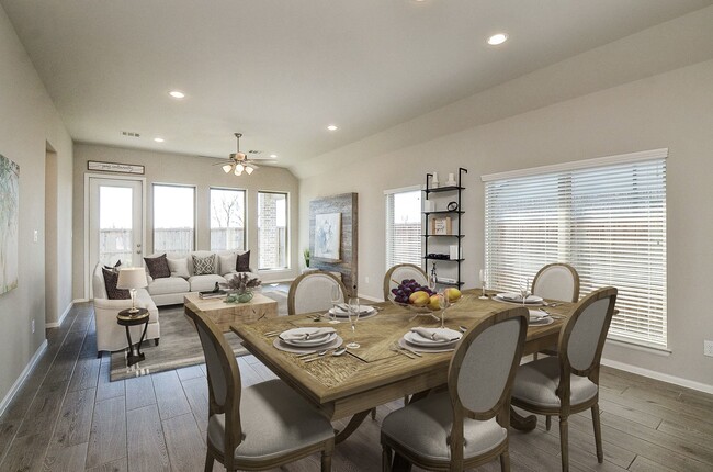 Photo - 31443 Splitting Willow Ln