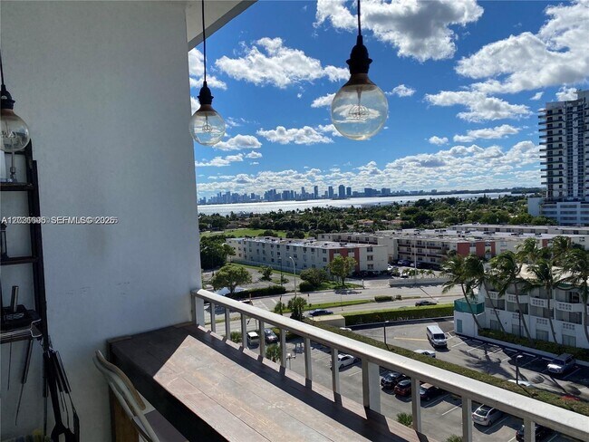 Building Photo - 1865 79th Street Causeway Unit 9A