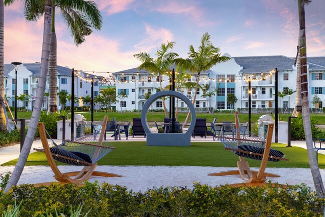 Photo - Elan Palm Reserve