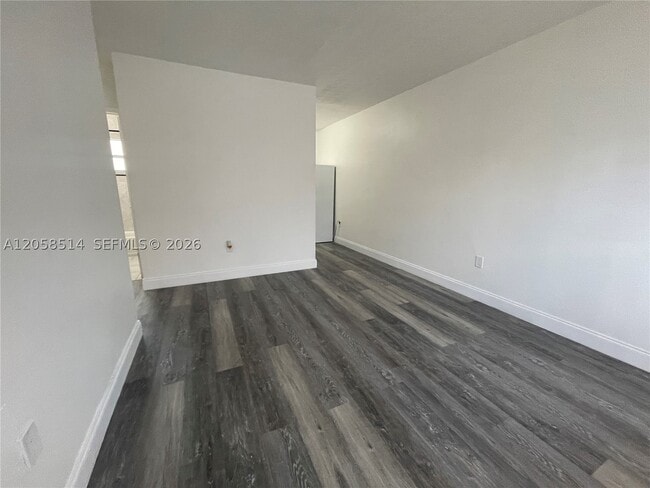 Photo - 15940 NE 19th Pl Unit 2
