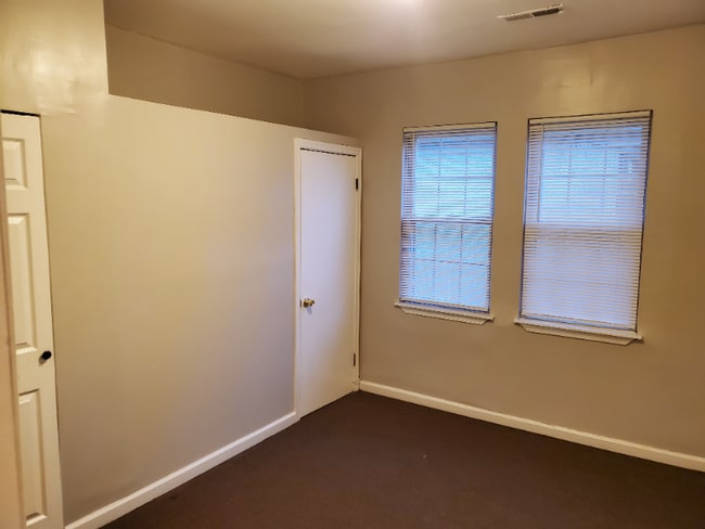 Photo - 3300 Fairview Ave Apartamento